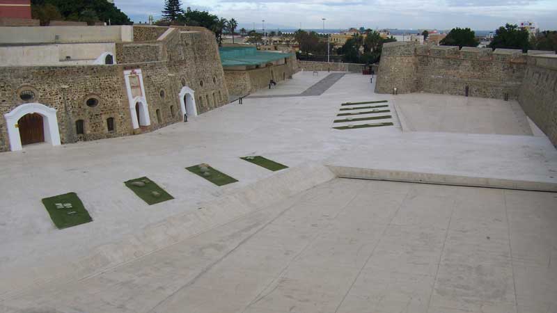 Plaza de Armas visto desde el Semibaluarte de Santa Ana